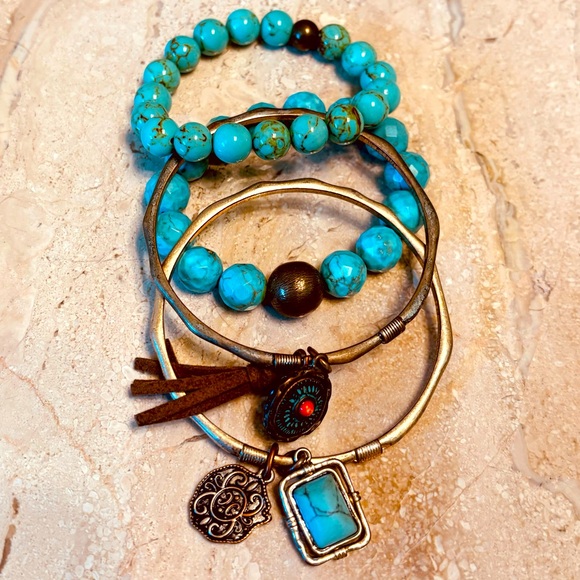 Touquoise assorted bracelets. - Picture 2 of 3